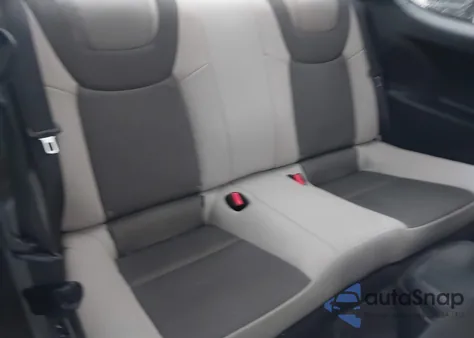 2013 Hyundai Genesis 2.0T Premium z USA, uszkodzony, nr VIN KMHHT6KD6DU099690